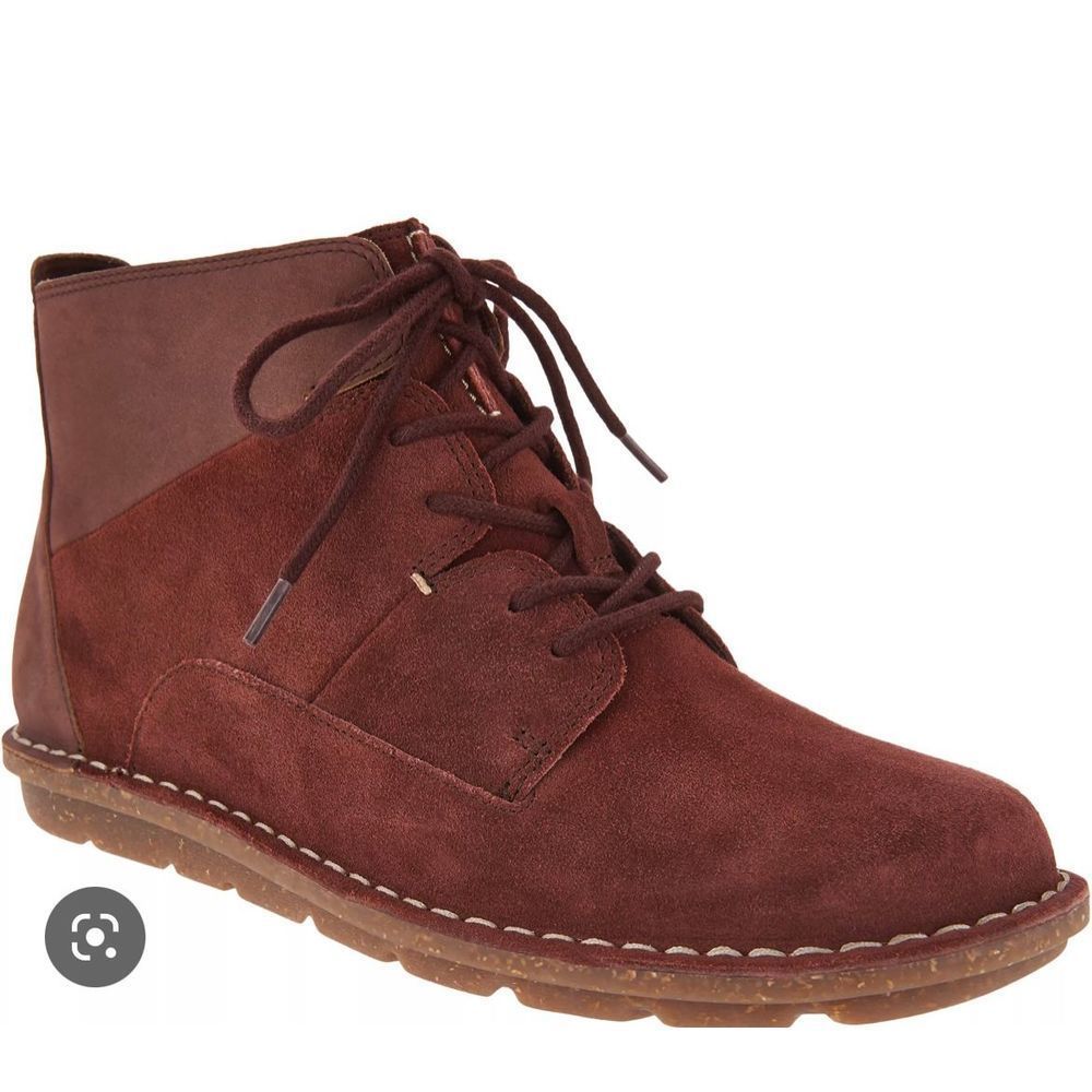Women’s Clark’s comfort collection brown zip up boots women’s size 11
